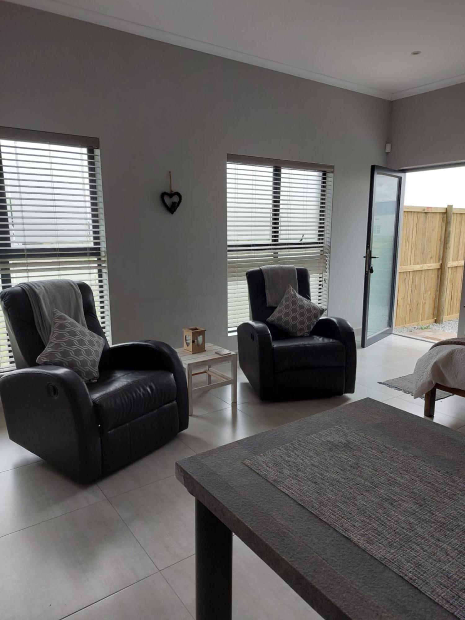 Silver Oaks Airbnb 兰格班 外观 照片