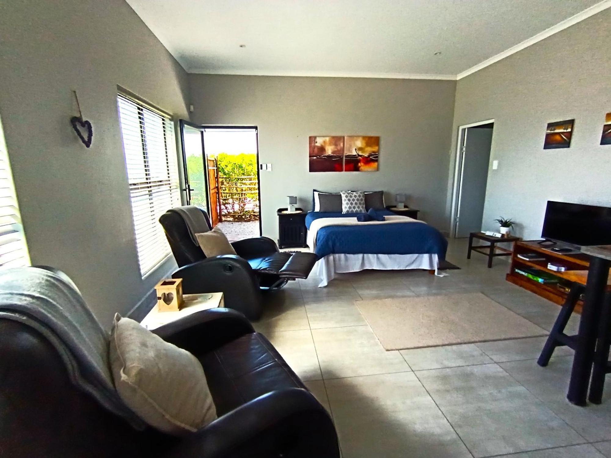 Silver Oaks Airbnb 兰格班 外观 照片